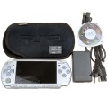 Sony PSP・VITA/本体・周辺機器/PSP プレイステーション・ポータブル アイス・シルバー PSP-2000IS ( 本体 + 付属品セット )